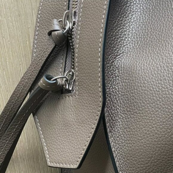 The iconic, stunning and RARE Balenciaga Neo Classic Large City bag! NWT - Picture 9 of 16